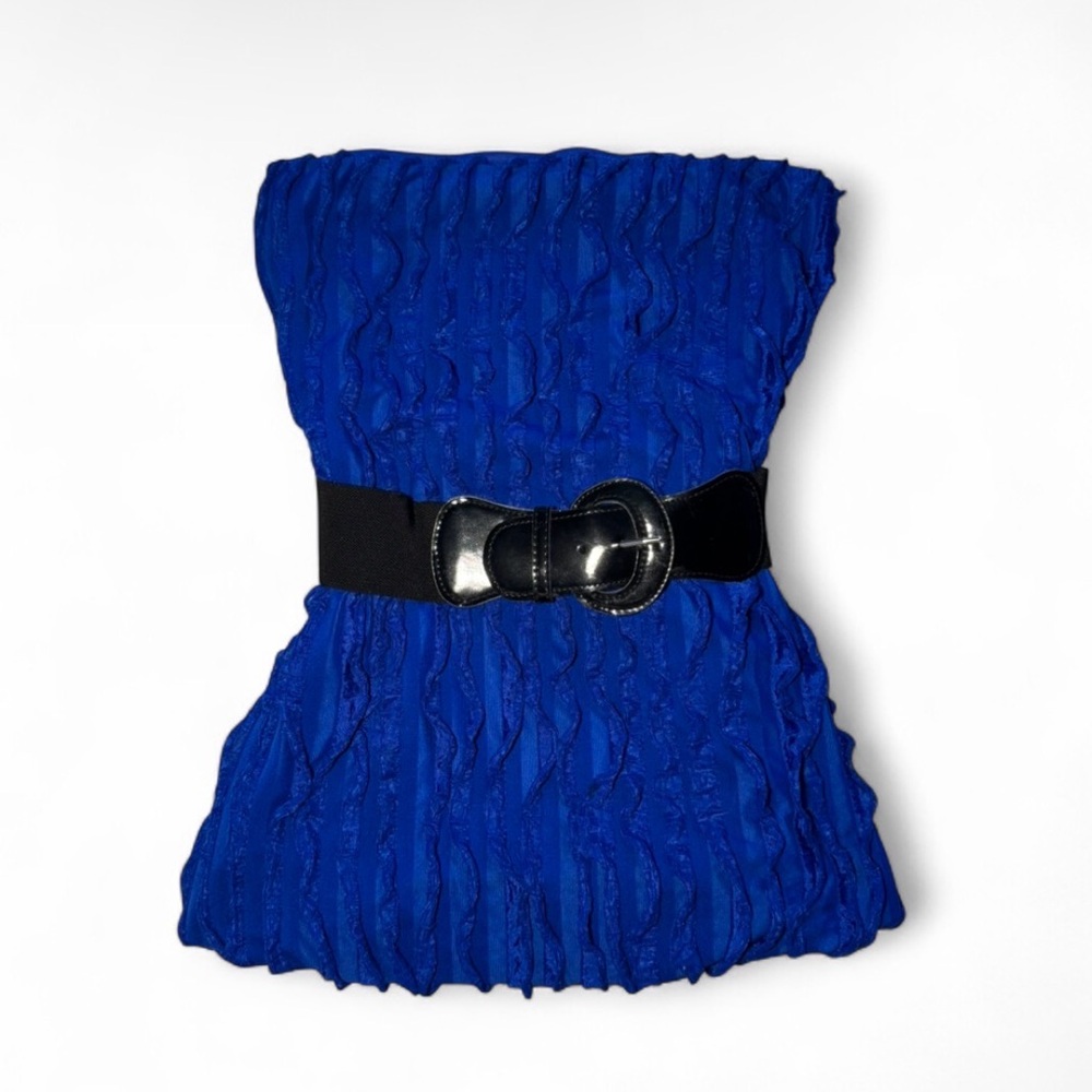 Y2K Vintage Deb Strapless tube top shirt with belt detail 🪐